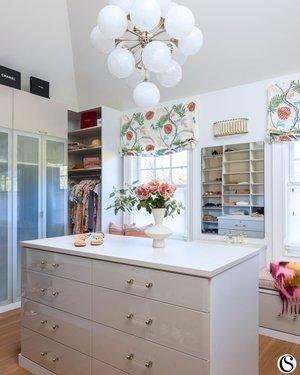 Every beautiful life deserves a beautiful place to live. 🙌🏻 

A custom closet isn&rsquo;t just storage &mdash; it&rsquo;s a sanctuary. Curated shelving, a statement island, and every detail considered so your mornings feel as effortless as your sty